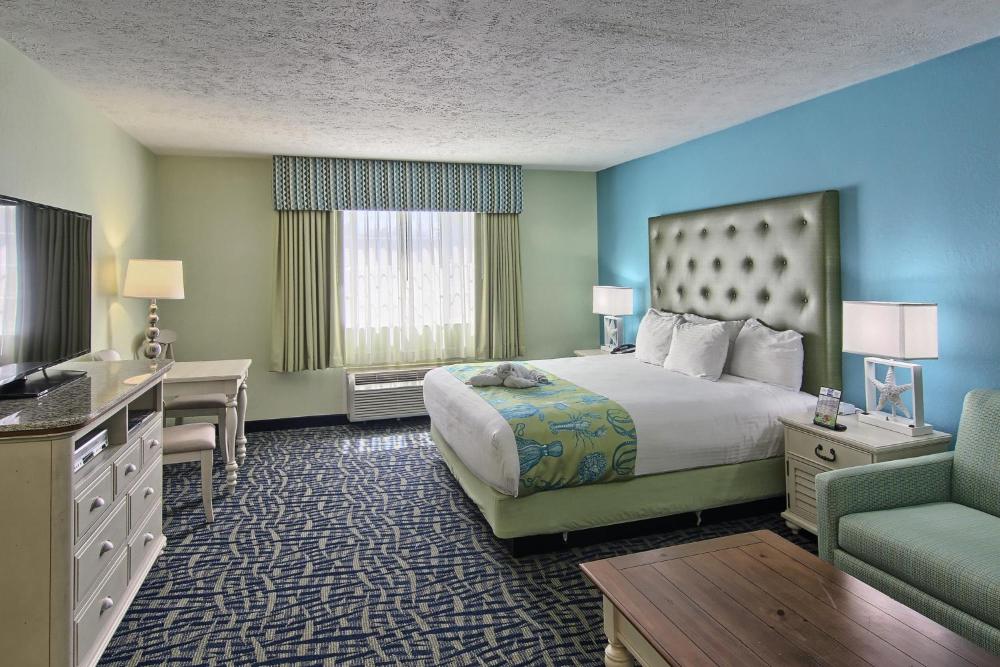 King Room with Sofa Bed - No View interior